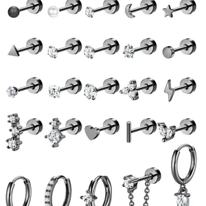 Modisches vergoldetes Messing-Ohrring-Set mit grünen Zirkonsteinen und Quastenreifen
