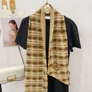Écharpe Étroite en Satin pour Femmes Élégant Cravate à Carreaux Pied-de-poule Avec Décoration Camélia Rétro Mode Foulard