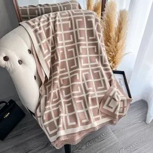 Damen Winter Kaschmir-Imitat Schal Schultertuch Geometrisches Karo Dick Warm Quasten Umhang Decke Für Casual Alltag Büro