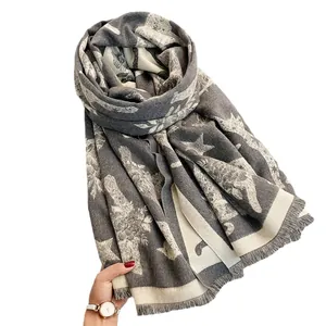 Morbida sciarpa reversibile con silhouette di gatto grigio e beige con nappe e stelle