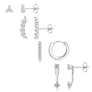 Ensemble de boucles d'oreilles en argent aux motifs floraux et géométriques avec zircon