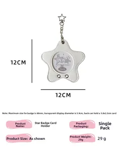 Detalle de porta-insignias en forma de estrella blanca con ventana transparente de 5,9cm