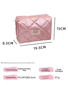 Trousse de maquillage matelassée rose clair avec dimensions de 19,5 x 15 x 8,5 cm