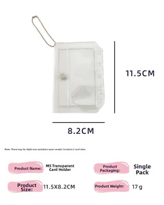 Détail du porte-carte M5 en PVC transparent avec bouton pression et chaîne à billes