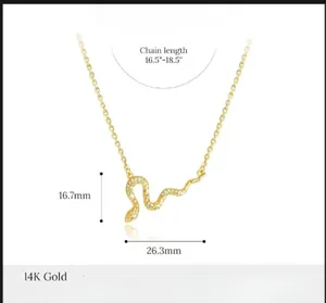 Vue détaillée du collier serpent avec dimensions de 16,7 mm de haut et 26,3 mm de large