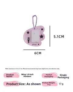 Detail of light purple wing-shaped keychain photo holder with glitter and size dimensions