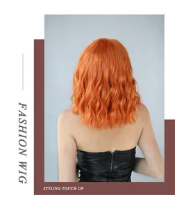 Vue détaillée arrière d'une perruque courte orange vif ondulée avec texture riche