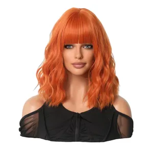 Perruque orange courte ondulée pour femme avec frange en fibre synthétique de qualité