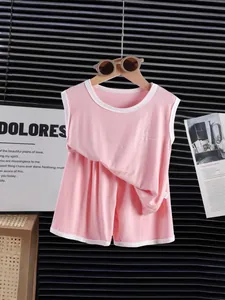 Conjunto de ropa de casa infantil de modal rosa con camiseta sin mangas y pantalón corto