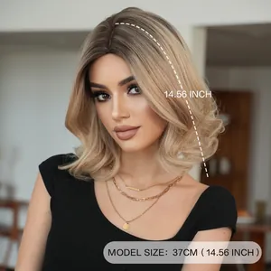 Mittellange gewellte Perücke für Damen mit Ombre-Blond und dunklem Ansatz 37cm Länge