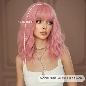Perruque rose ondulée avec frange, cheveux synthétiques mi-longs de 44 cm pour femmes