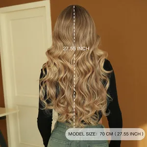 Perruque longue ondulée dégradé doré pour femme 70cm cheveux bouclés avec frange