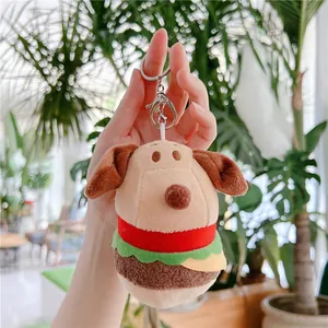 Macro di portachiavi a forma di cane hamburger in peluche con strati e gancio in metallo