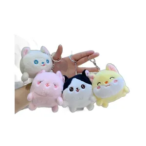 Set van vier schattige pluchen kattenhangers in diverse kleuren voor tassen en meer