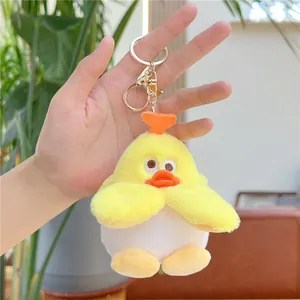 Simpatico portachiavi a forma di anatra in peluche con cuore e clip dorata