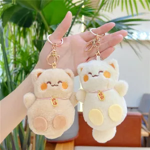 Porte-clés en peluche Maneki Neko japonais en beige et marron avec breloques de chance