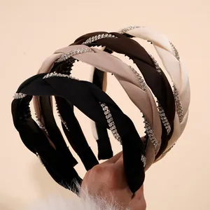 Lot de serre-têtes torsadés avec chaîne en strass coloris marron, noir, beige et crème