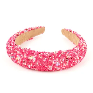 Serre-tête rembourré perlé rose avec paillettes colorées et design tendance pour femmes