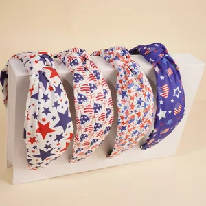 Détail de lot de 4 bandeaux noués avec motifs d'étoiles et rayures du drapeau US