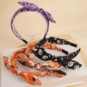 Vierer-Set Halloween-Haarreifen mit Hasenohren, Kürbis- und Fledermausmotiven