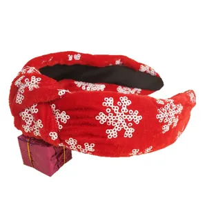 Roter Samt-Weihnachtshaarreif mit glitzernden Schneeflocken und geknotetem Design
