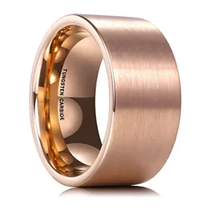 Anillo de hombre 12mm de carburo de tungsteno oro rosa con exterior cepillado y pulido