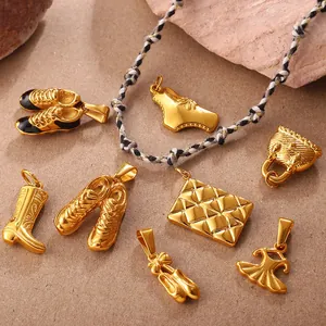 Ciondoli a forma di scarpe e stivali in acciaio inossidabile placcato oro 18K per DIY