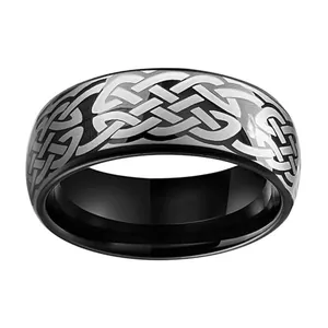 Bague en tungstène noir poli pour homme avec motif de nœud celtique argenté
