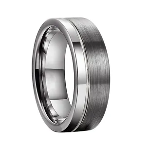 Bague minimaliste en acier au tungstène pour hommes avec fini brossé mat et miroir poli argent