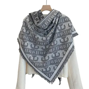 Modischer Vintage Buchstaben D Winterschal mit eleganten Fransen und Jacquard Muster