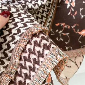 Double-sided houndstooth and floral cashmere-style scarf with fringe for autumn and winter