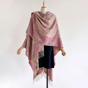 Etnische paisley jacquard sjaal met franjes voor de winter in verschillende kleuren