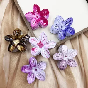 Set di sei mollette per capelli a forma di fiore di plumeria in resina dai vari colori