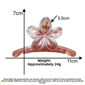 Dettaglio delle dimensioni e del peso della molletta per capelli a forma di plumeria