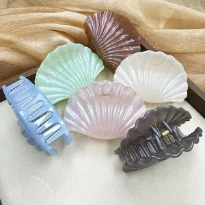 Elegant Scallop Shell Shape Hair Claw Clip Pearlescent Plastic Resin Hair Clamp For Summer Beach Vacation Women Hair Accessories