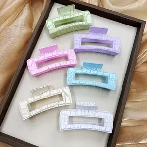 Lot de six grandes pinces à cheveux rectangulaires aux couleurs pastel marbrées
