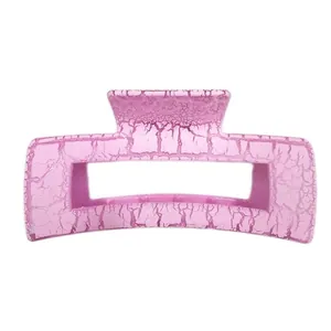 Grande pince à cheveux carrée rose avec texture craquelée vintage pour femme