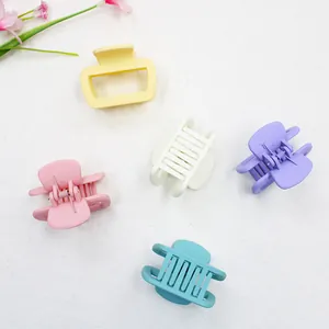 Set van 5 minimalistische matte vierkante haarklemmen in pastelkleuren voor dames