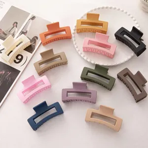 Grande Pince à Cheveux Rectangulaire Mate pour Femmes Accessoire de Cheveux Géométrique Creux en Acrylique Dépoli Simple