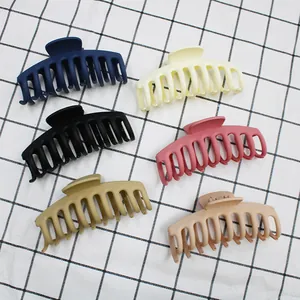 Lot de six pinces à cheveux mates de 11cm en bleu marine, jaune, noir et olive