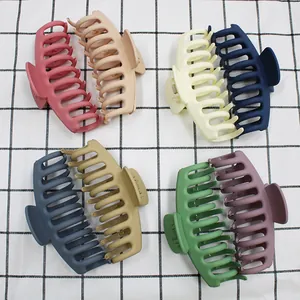 Lot détaillé de huit pinces à cheveux mates de 11 cm aux couleurs tendance pour cheveux épais