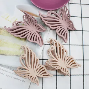 Vintage Frosted Hollow Butterfly Hair Claw Clip Matte Large Shark Clip For Women Elegant Fashion Hair Styling Accessories