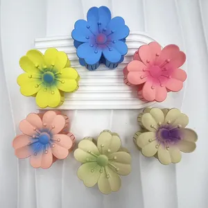 Set di 6 mollette per capelli a forma di fiore di frangipani opaco in colori pastello