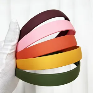 Set di 5 cerchietti opachi colori Morandi viola, rosa, arancione, giallo e verde