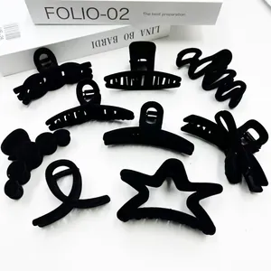 Elegant Black Flocked Hair Claw Clip For Women Matte Velvet Geometric Star Heart Bow Large Shark Clip Hair Accessories