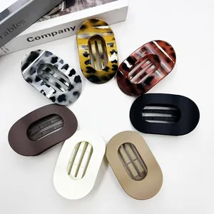 Pince à Cheveux Creuse Ovale Élégante en Plastique Mat Imprimé Léopard Pince Requin Grandes Barrettes pour Femmes Accessoires