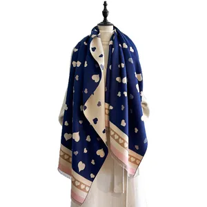 Zweiseitiger Herz-Jacquard-Schal mit Fransen für Damen in Marineblau und Beige
