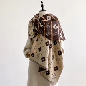 Retro Double Sided Faux Cashmere Scarf For Women Thickened Warm Winter Scarf Floral Polka Dot Printed Shawl With Tassels