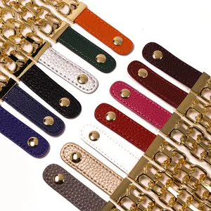Braccialetti in pelle PU stile punk con catena in metallo dorato in vari colori