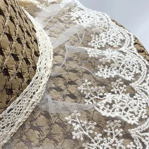 Summer lace straw sun hat with large brim and delicate floral embroidery for girls